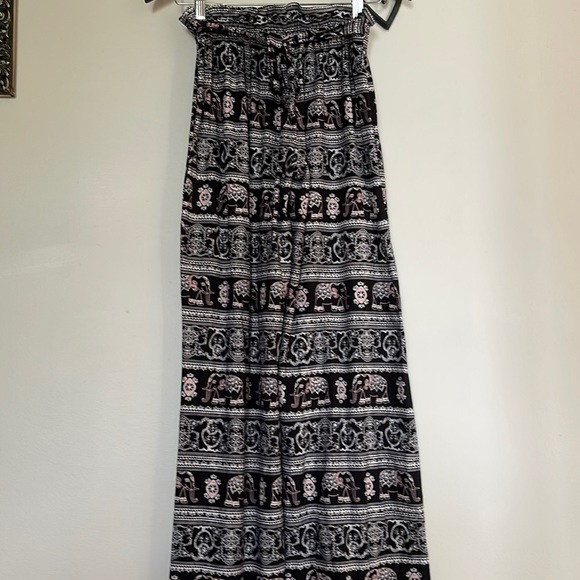 flowy pants elephant pattern - Picture 1 of 1